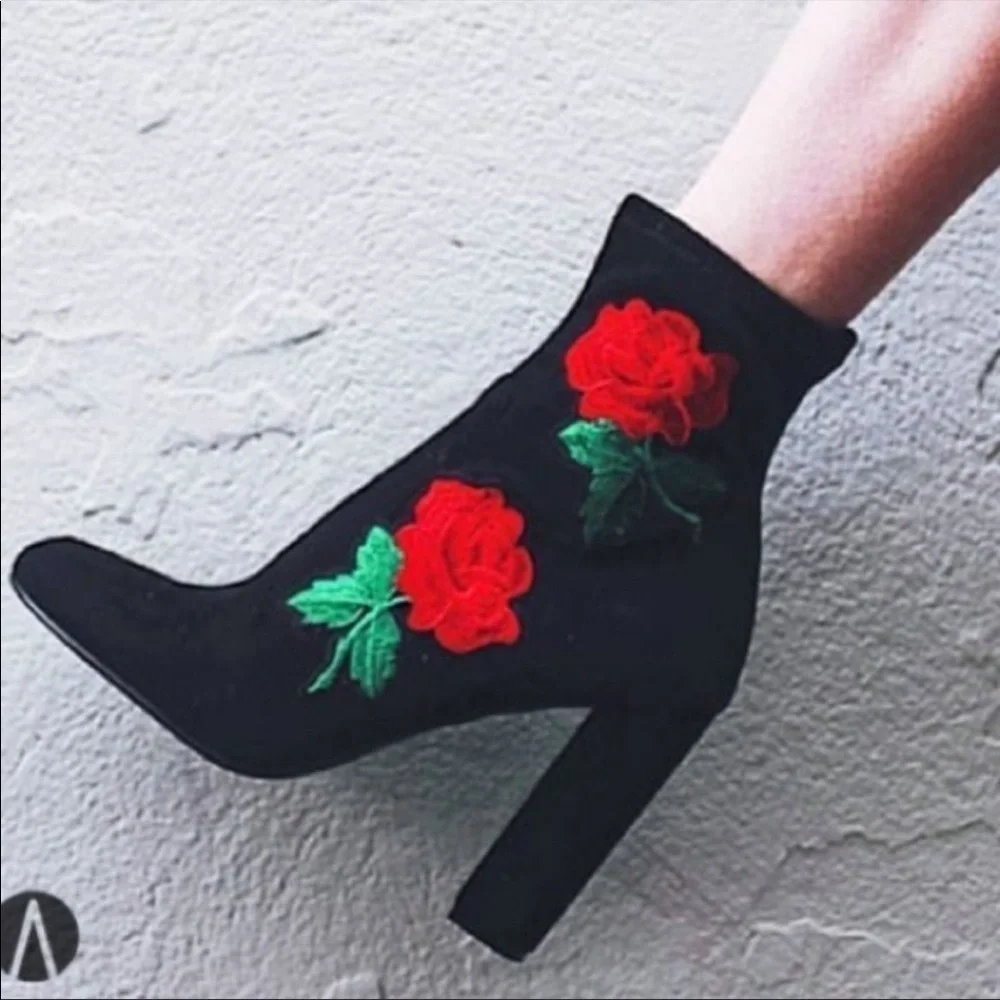 STEVE MADDEN EDITION BLACK SUEDE RED ROSE ANKLE HEEL BOOTIES - Picture 11 of 11